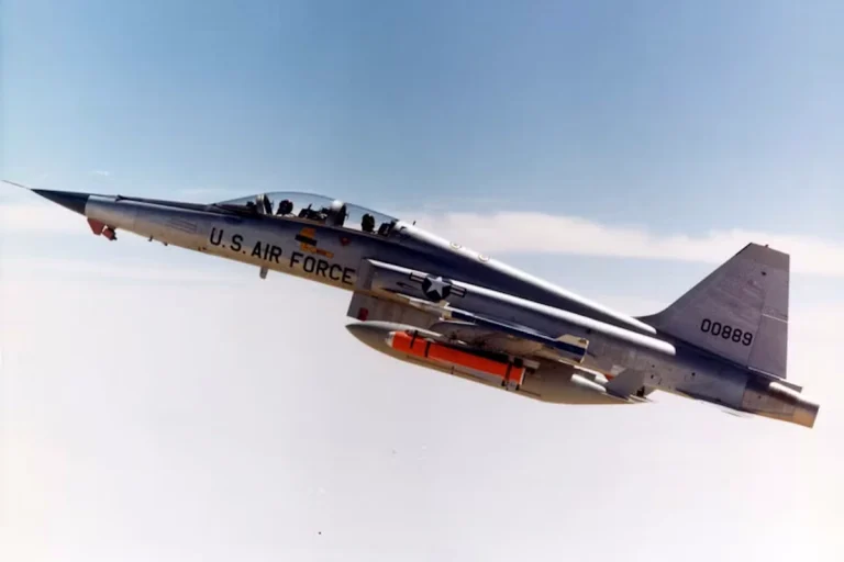نگاهی به تاریخچه و مشخصات جنگنده F-5 Tiger که ایران هم خریدار آن بوده است
